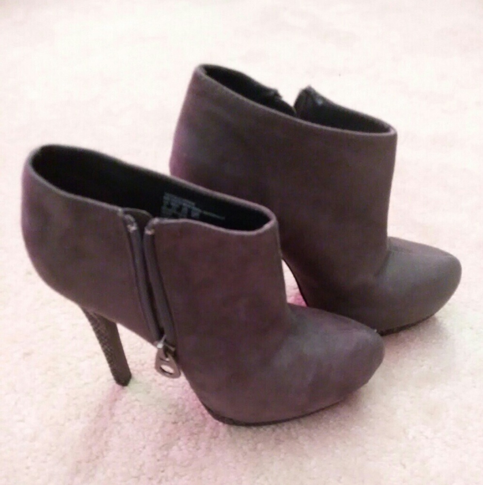 Sofia booties
